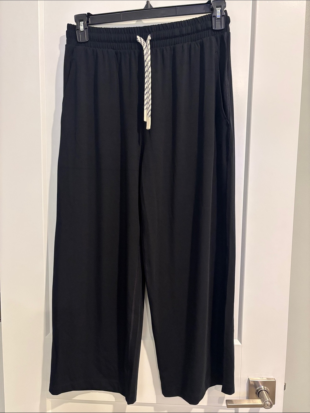 Cozy Earth Women’s Studio Cropped Wide Leg Pants Medium
